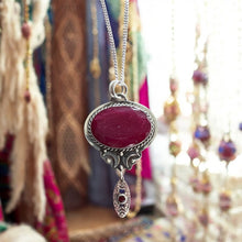 Load image into Gallery viewer, Urban Moon - Indian Ruby
