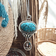 Load image into Gallery viewer, Urban Moon - Turquoise
