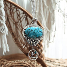 Load image into Gallery viewer, Urban Moon - Turquoise
